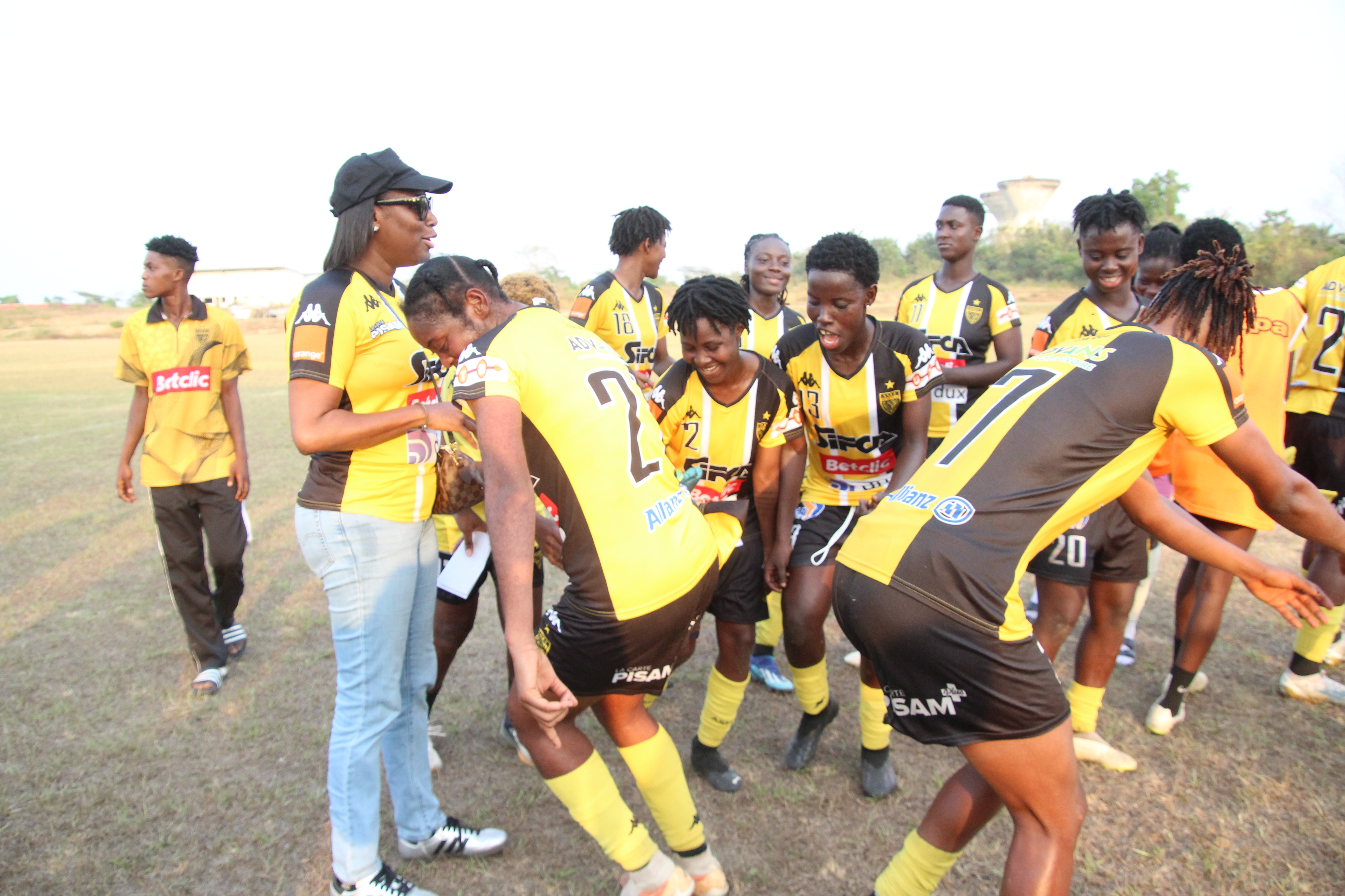 FOOTBALL FEMININ