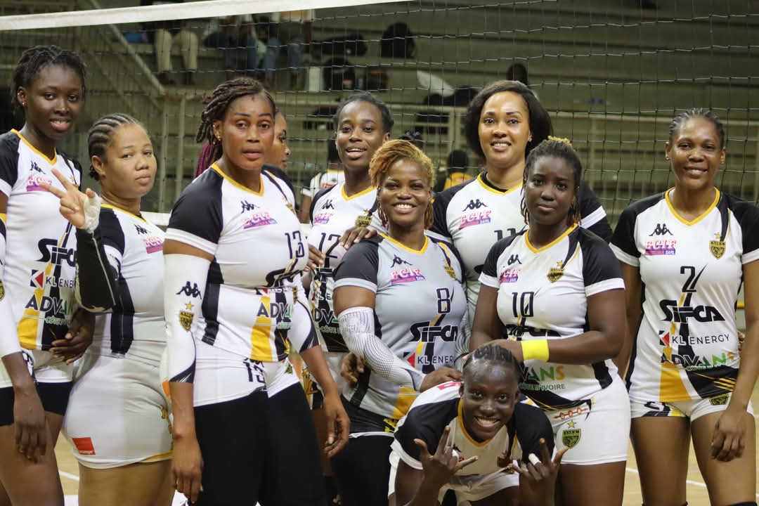 VOLLEY-BALL